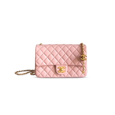 CHANEL LARGE FLAP BAG SHINY LANBSKIN IN SAKURA POWDER 255308 (23.5*14.5*7cm)